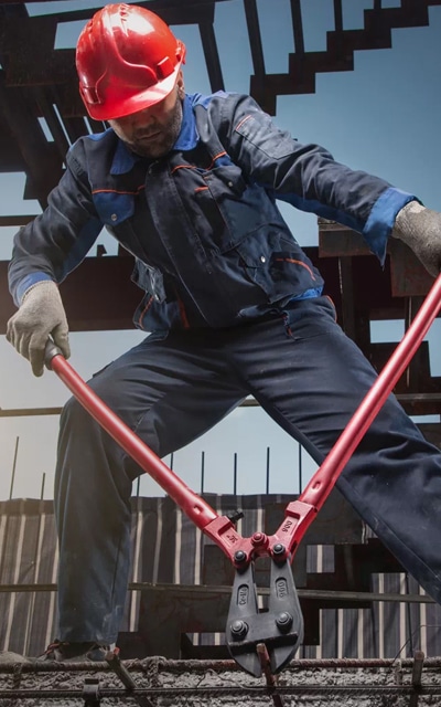 bolt cutter